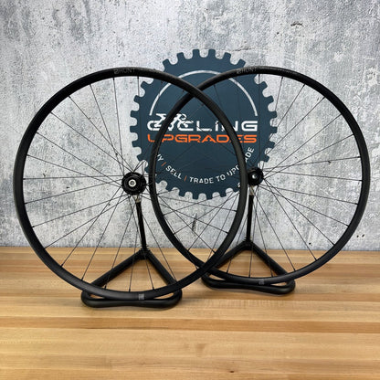 Hunt SuperDura Dynamo Alloy Tubeless Disc Brake Wheelset 700c 1925g