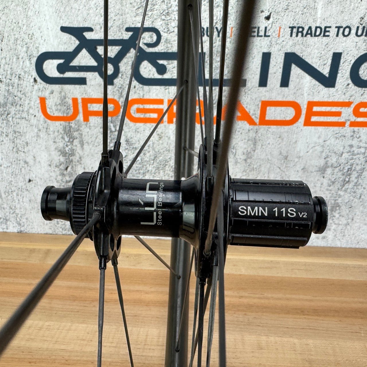 Hyper SE D33 Carbon Tubeless Disc Brake Wheelset 700c 1364g