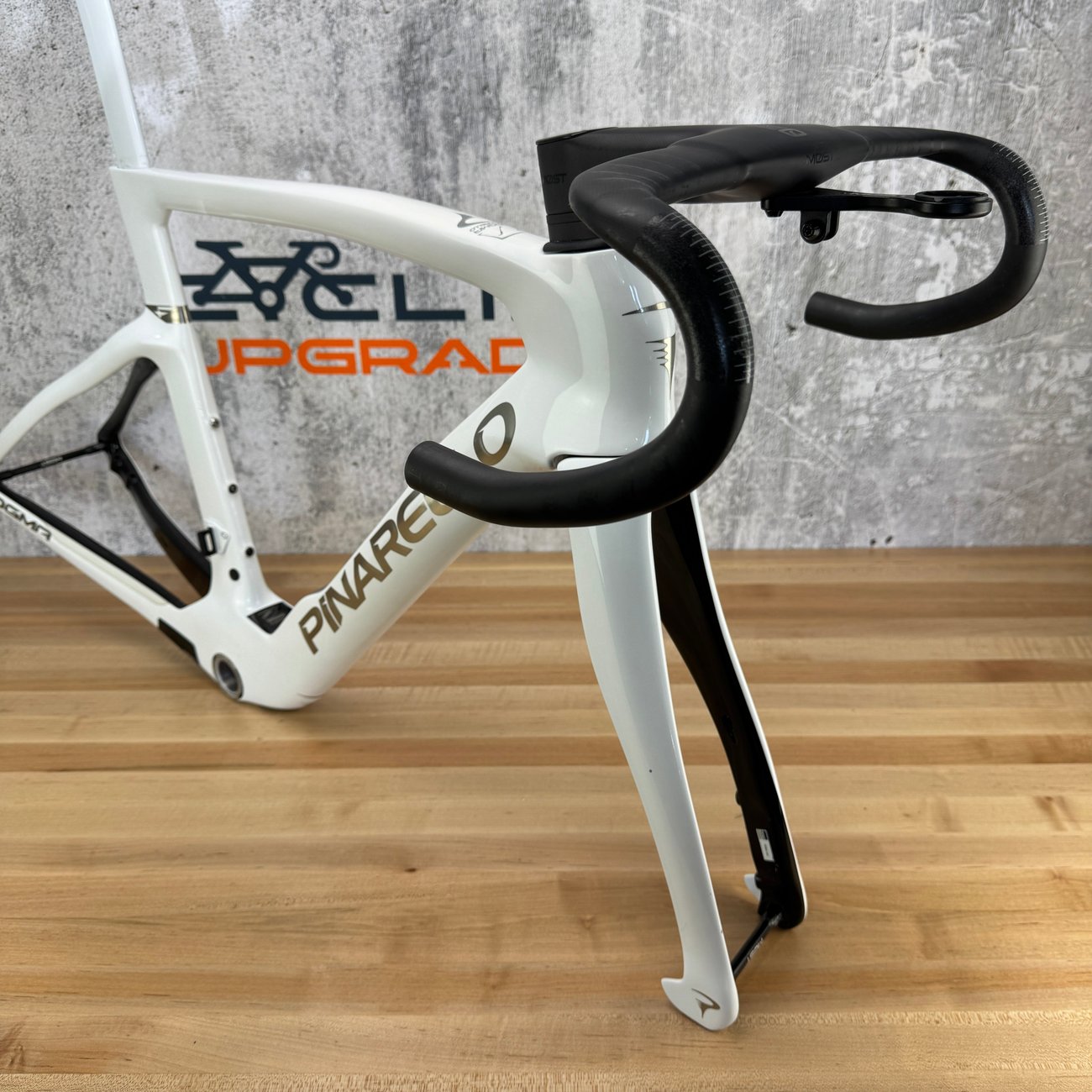 Light Use! 2025 Pinarello Dogma F Size 515 (53.5cm TT) Carbon Disc Frameset 700c