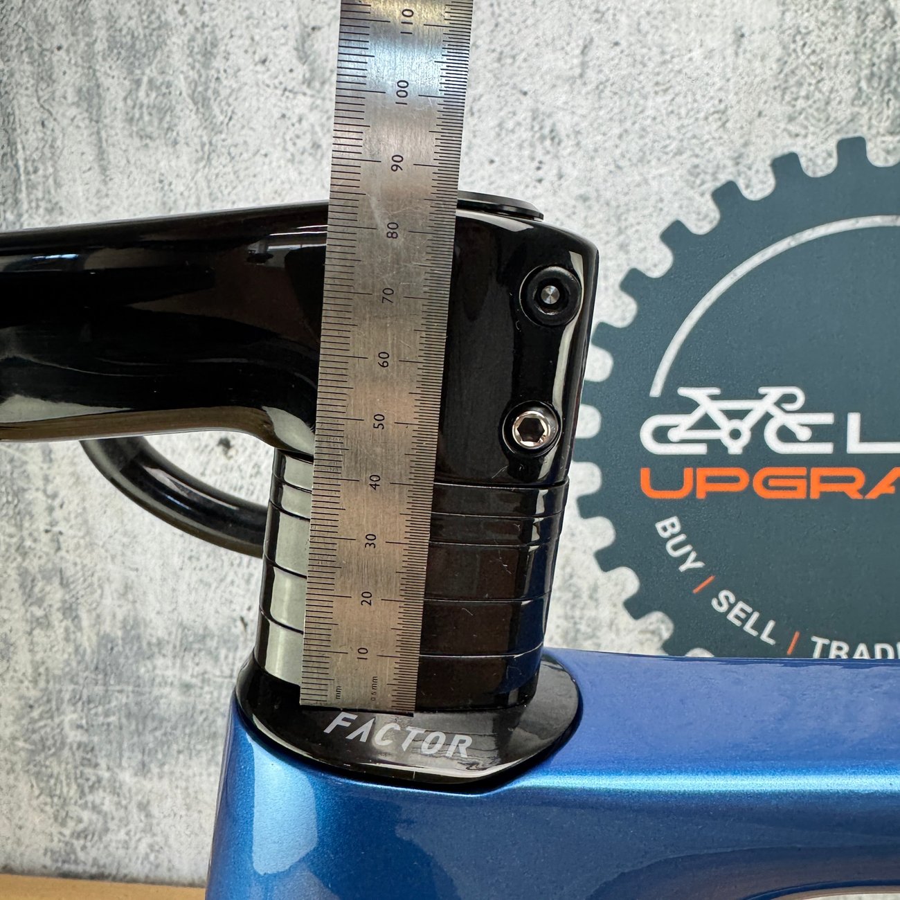 Light Use! 2026 Factor Monza Solar Blue 54cm Carbon Disc Frameset 700c 2642g