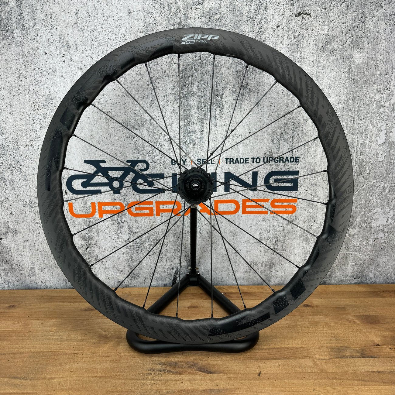 Light Use! Zipp 353 NSW Carbon Tubeless Disc Brake Rear Wheel 700c