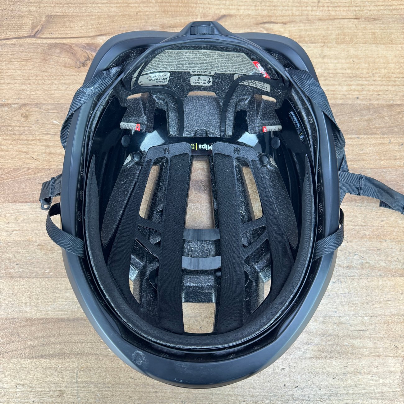 Light Use! Specialized Search Medium 55-59cm Black Cycling Helmet