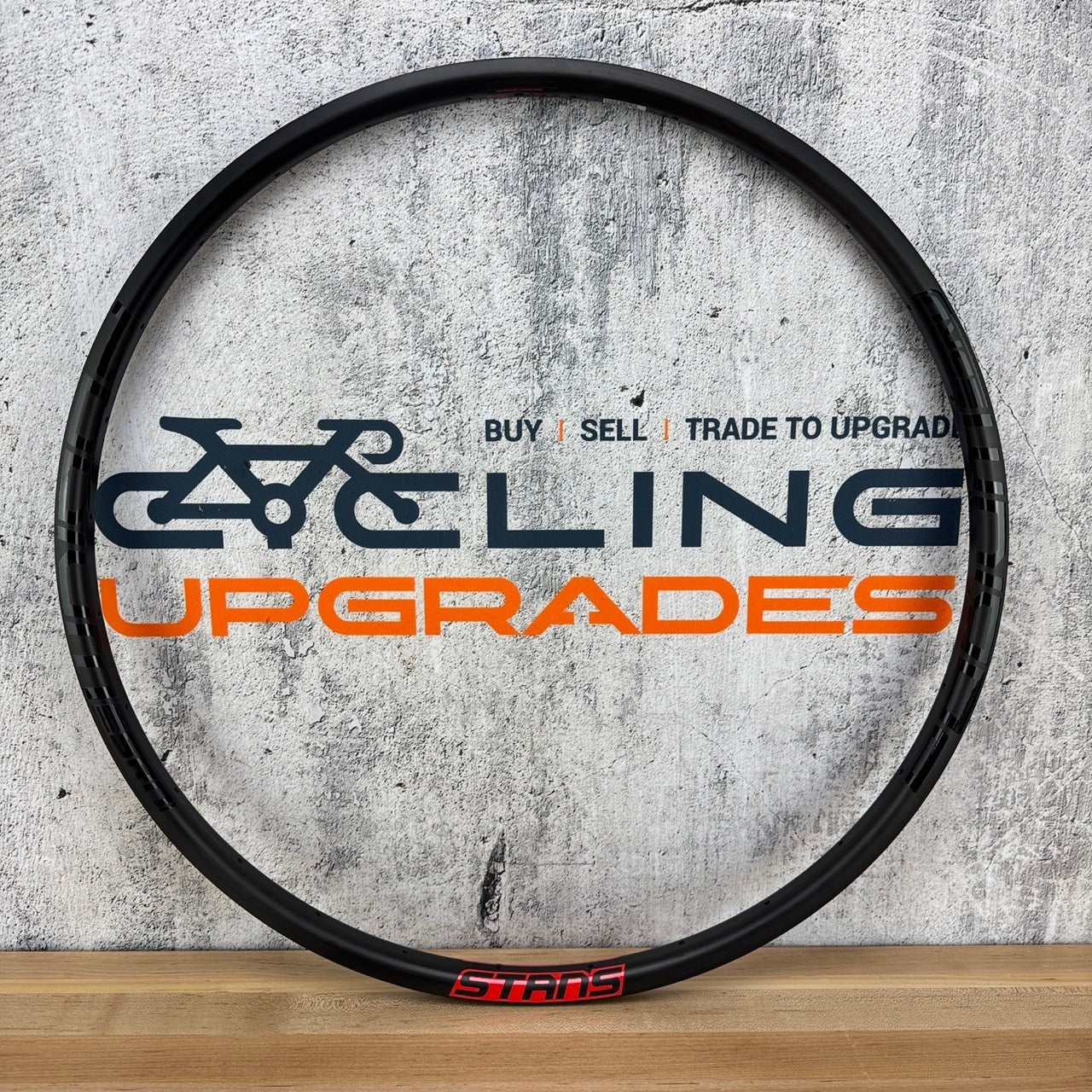 Light Use! Stans No Tubes Podium SRD 28h Disc Tubeless XC MTB Bike Carbon Rim