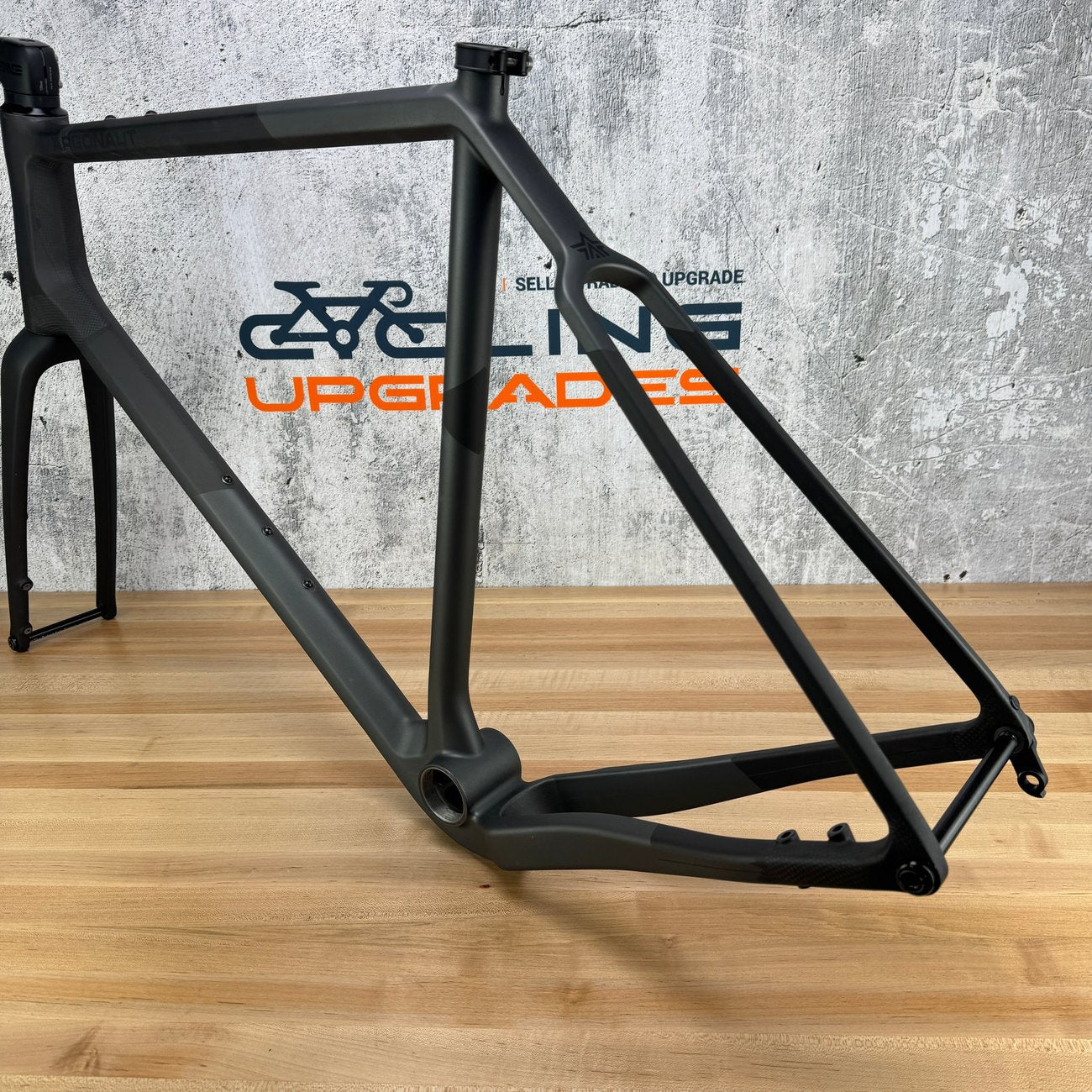 Low Mile! 2023 Argonaut GR3 59cm Carbon Gravel Disc Frameset 700c 1916g