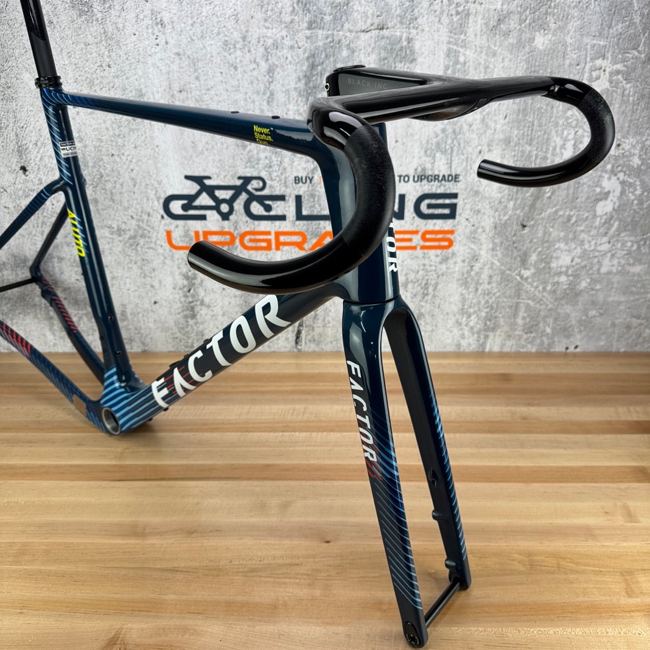 Low Mile! 2025 Factor Aluto Raptor Blue UDH 58cm Carbon Disc Frameset 700c 2533g