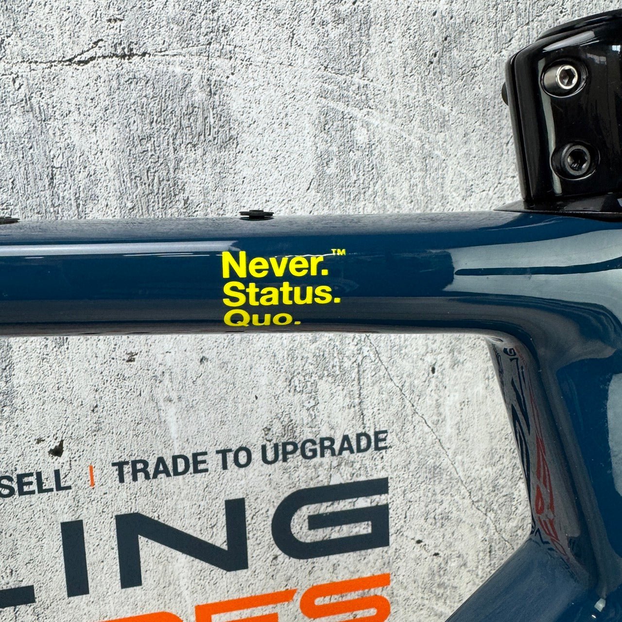Low Mile! 2025 Factor Aluto Raptor Blue UDH 58cm Carbon Disc Frameset 700c 2533g