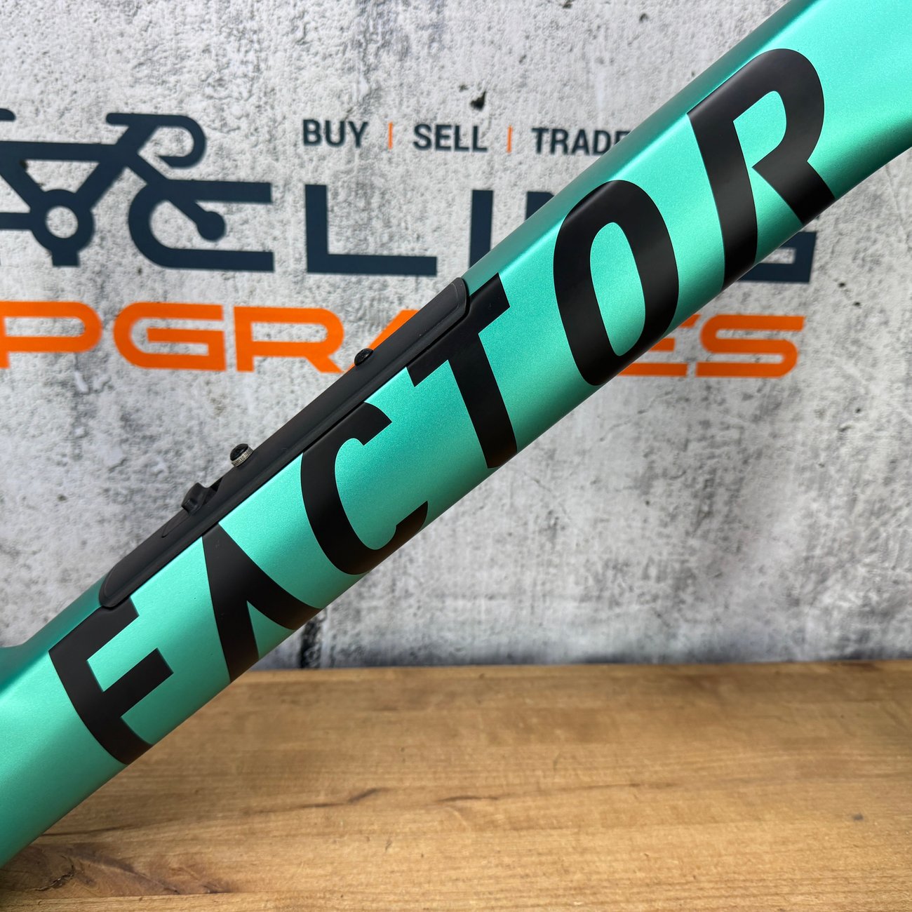 Low Mile! 2025 Factor Monza 54cm Carbon UDH Disc Frameset 700c Steel Green 2632g