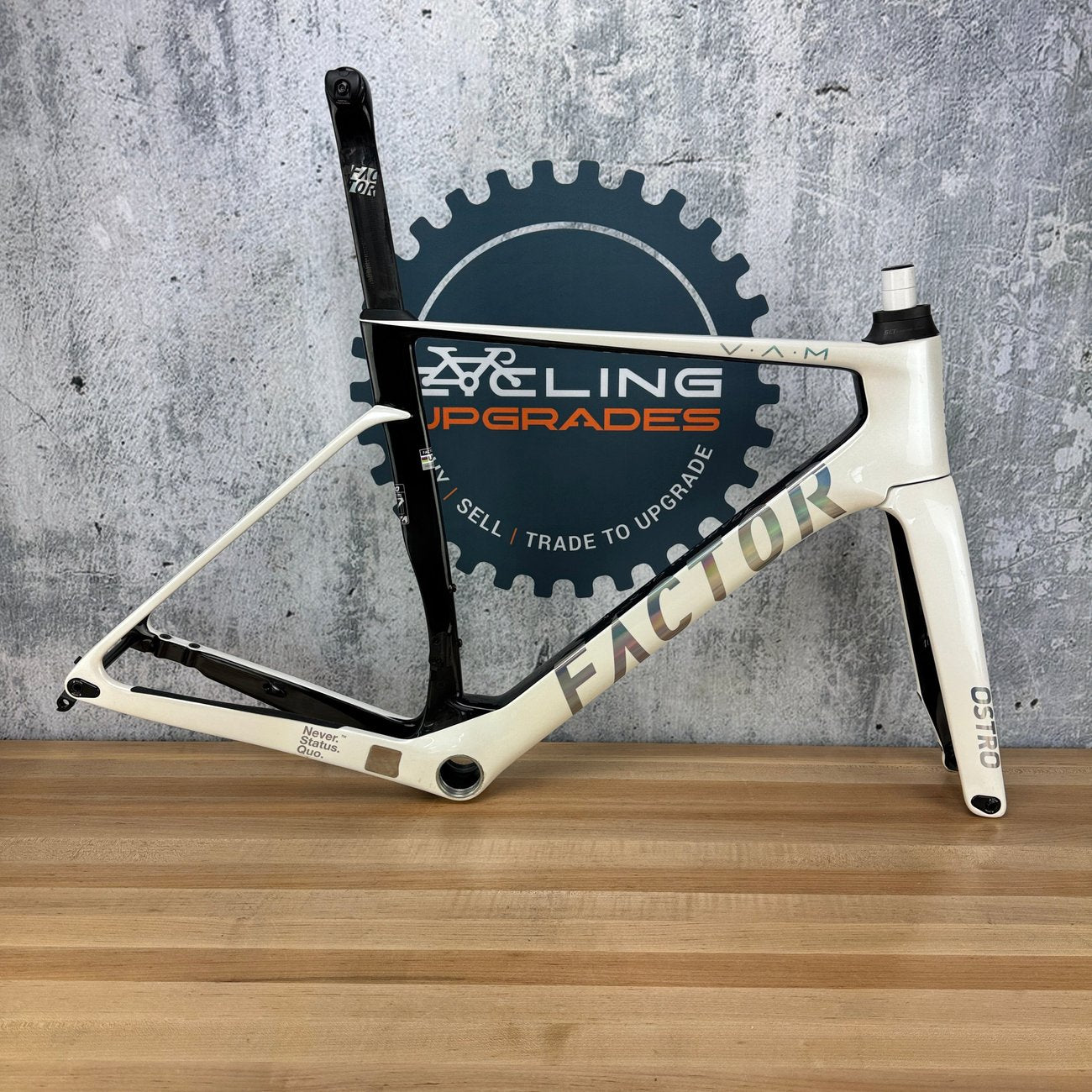 Low Mile! 2025 Factor Ostro VAM 54cm Carbon Disc Frameset 700c 1880g