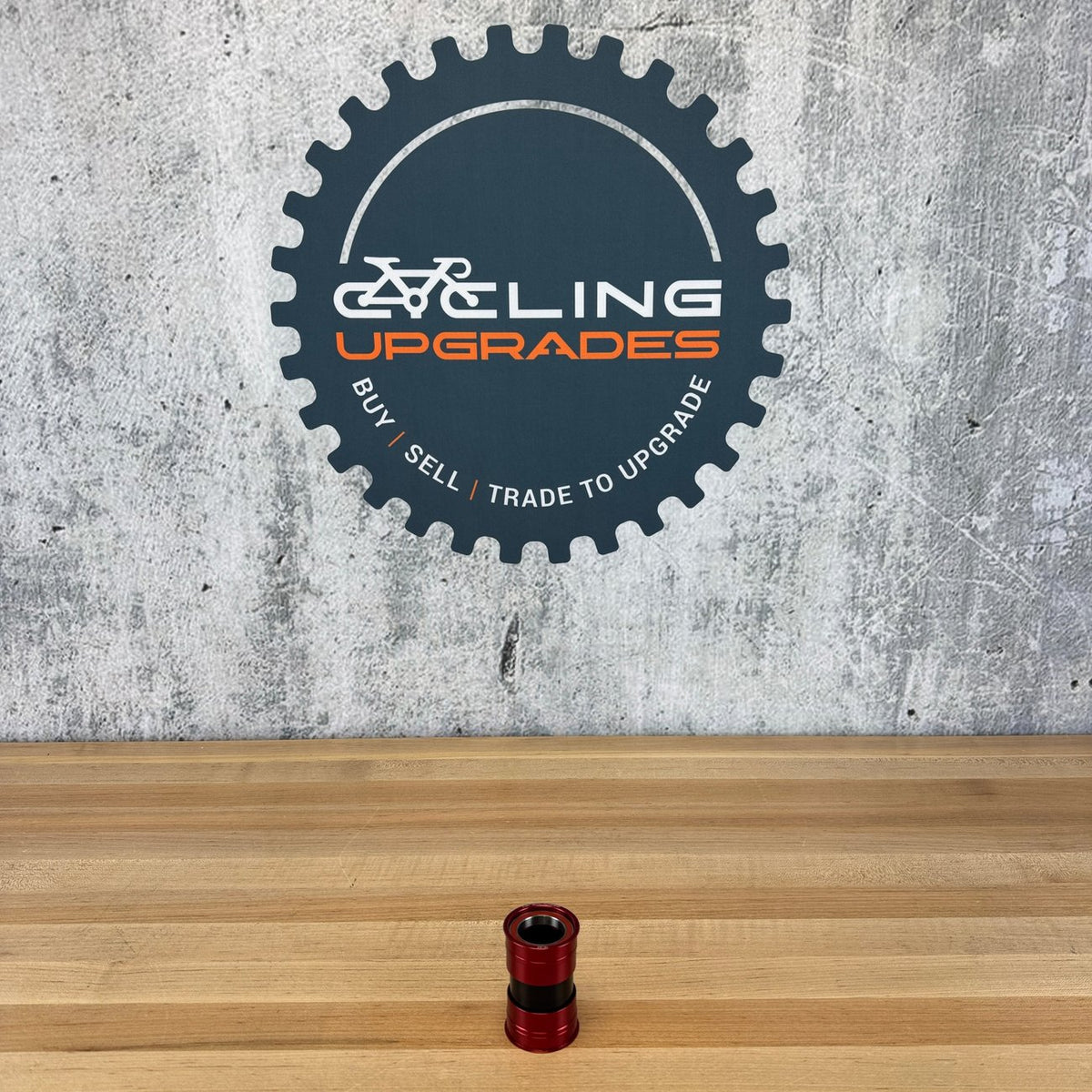 Low Mile! Ceramicspeed PF30 for 30mm Spindle Red Bike Bottom Bracket 94g — photo 2 of 4