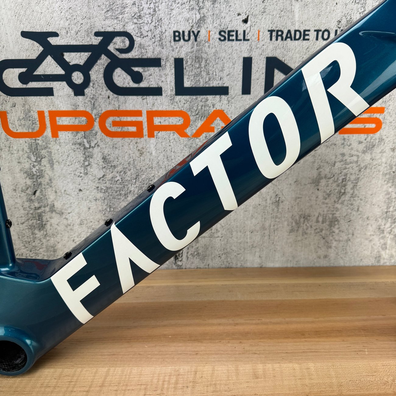 Low Mile! Factor Hanzo Medium Carbon TT/Triathlon Disc Frameset 700c 3458g