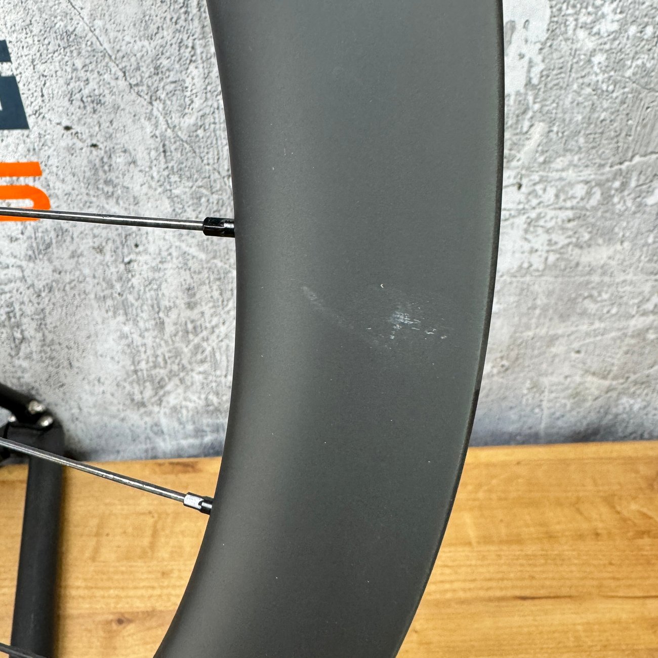 Low Mile! Shimano Dura-Ace C50 Carbon Tubeless Disc Wheelset 700c DT 240 Hubs
