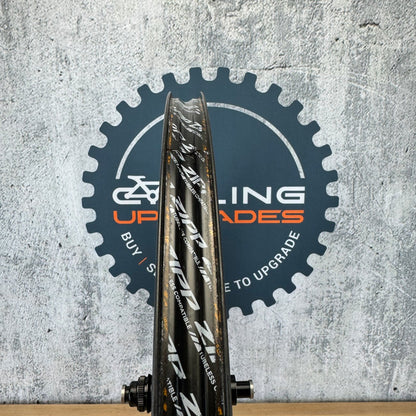 Low Mile! Zipp 303 Firecrest Carbon Hookless Tubeless Chris King R45D Wheelset