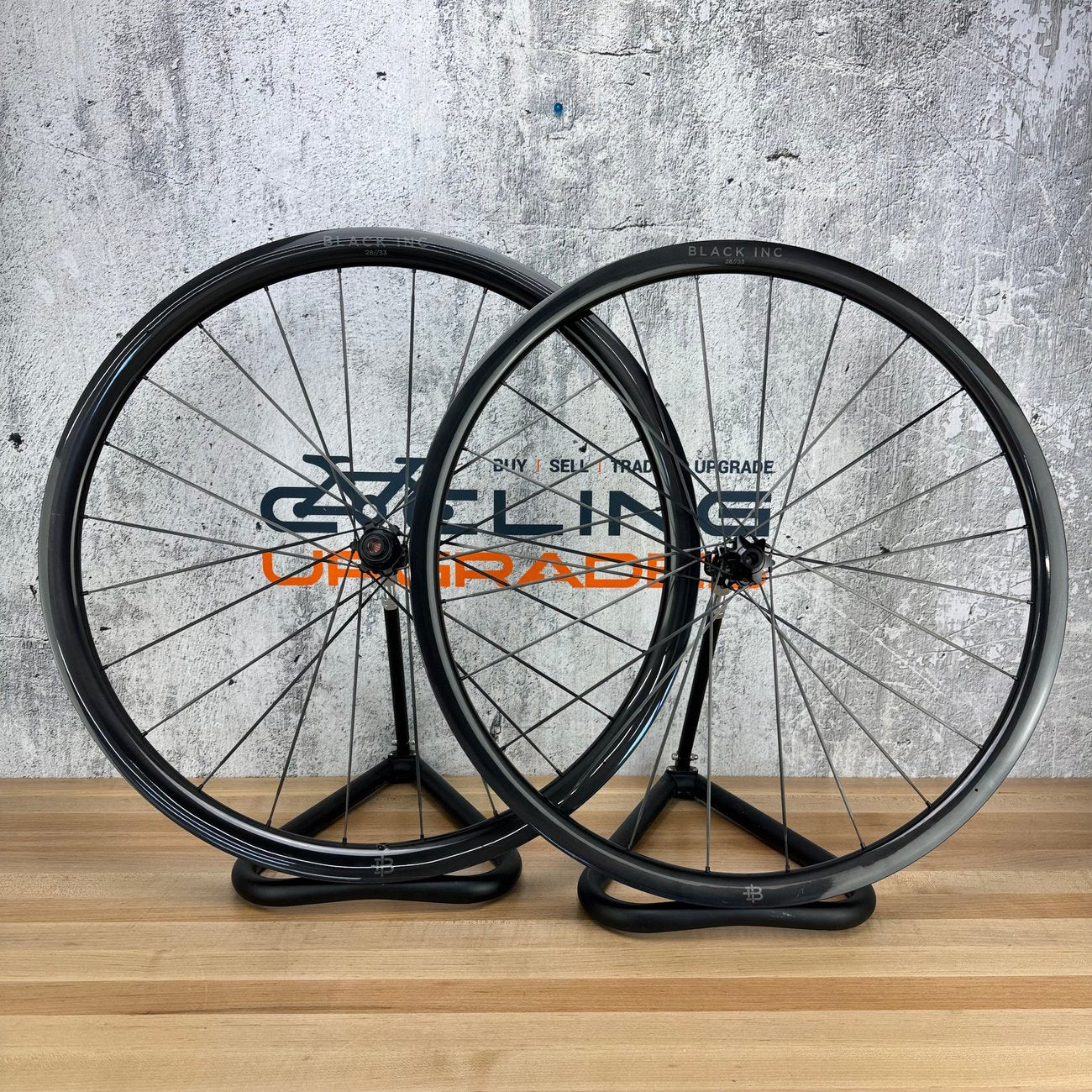 Low Mile! Black Inc 28/33 Carbon Tubeless Road Bike Wheelset 700c 1129g