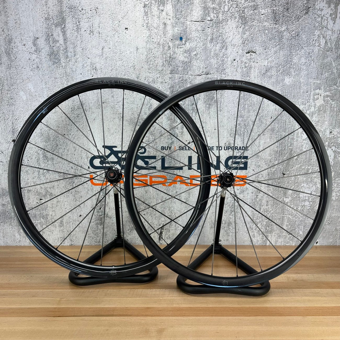 Low Mile! Black Inc 28/33 Carbon Tubeless Road Bike Wheelset 700c 1129g