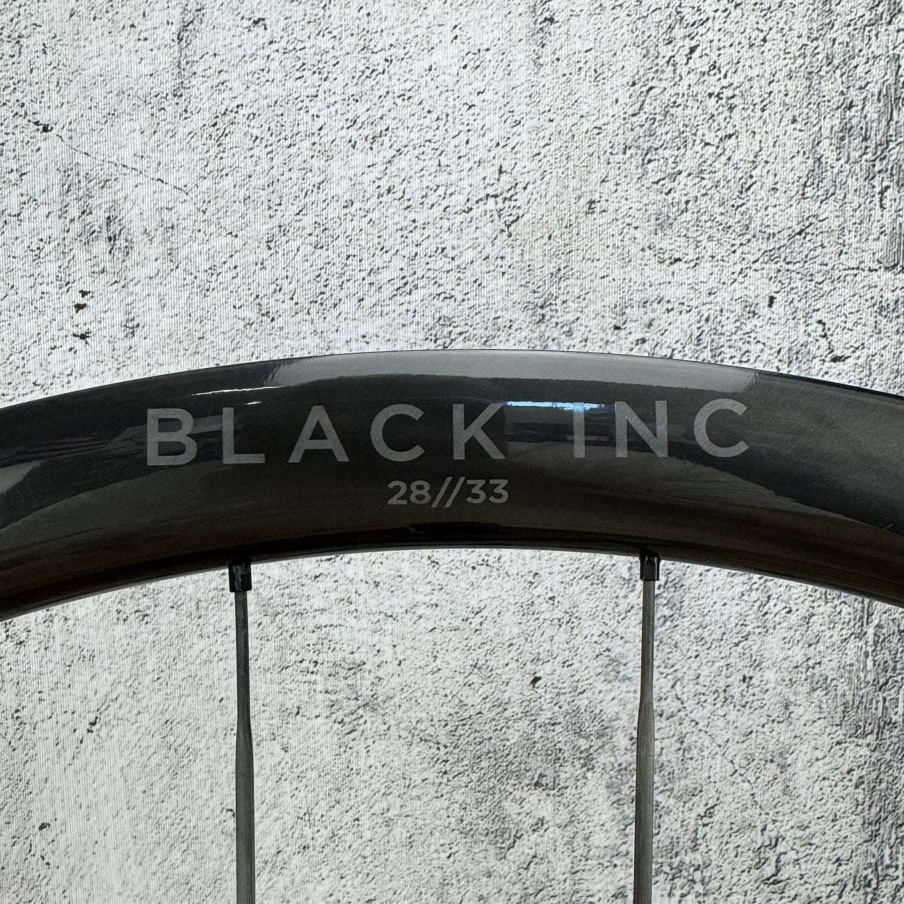 Low Mile! Black Inc 28/33 Carbon Tubeless Road Bike Wheelset 700c 1129g