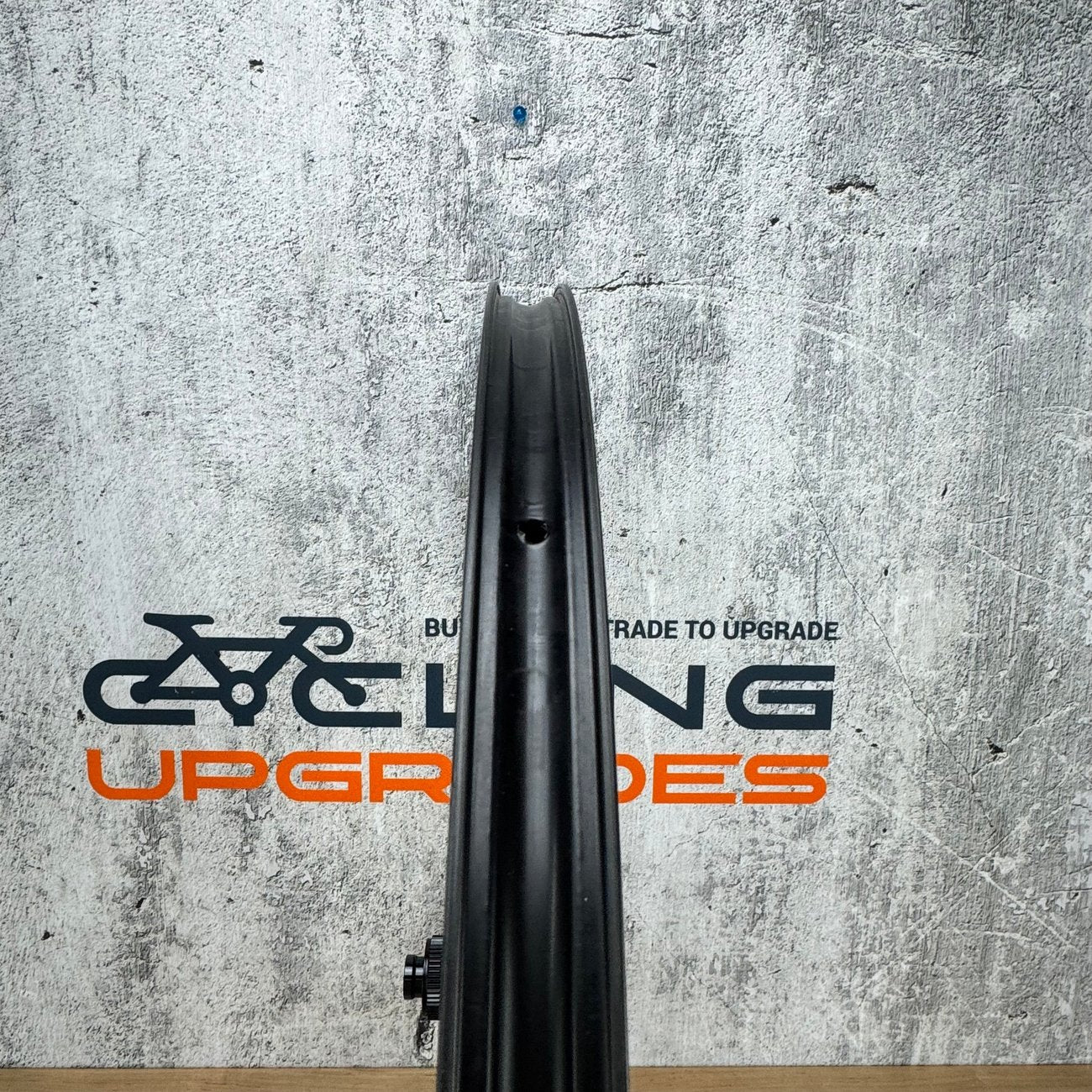 Low Mile! Black Inc 28/33 Carbon Tubeless Road Bike Wheelset 700c 1129g