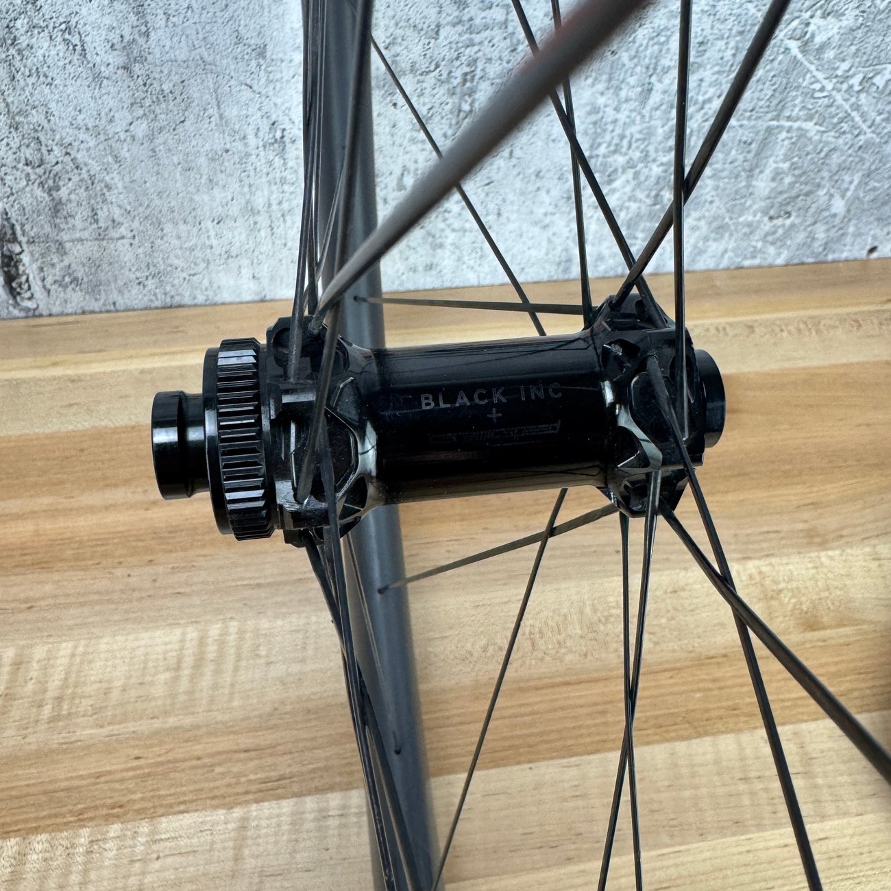 Low Mile! Black Inc Sixty Carbon Tubeless Disc Road Bike Wheelset 700c 1613g