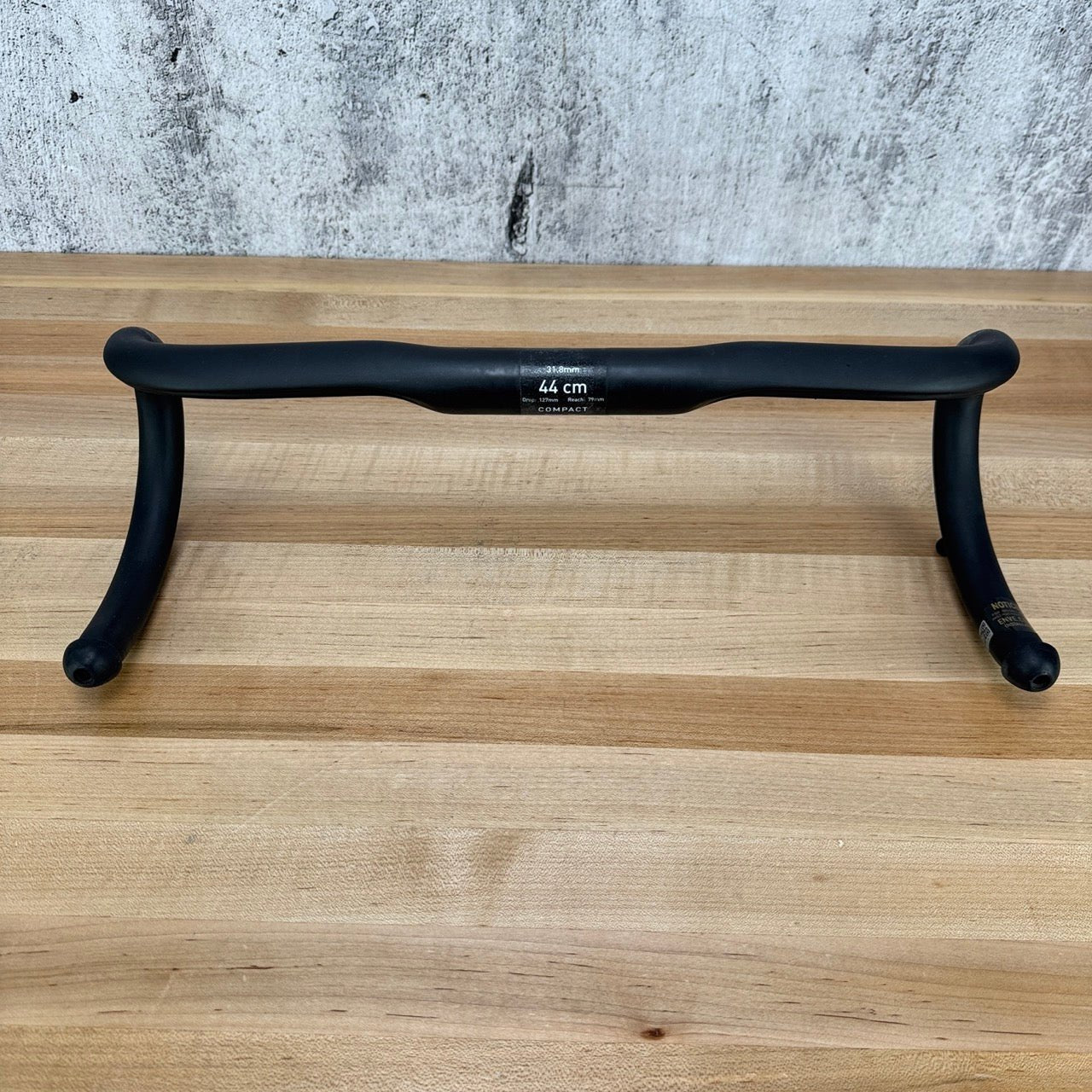 Low Mile! Enve Road Compact Carbon 31.8mm 44cm 79mm Reach Handlebar 220g