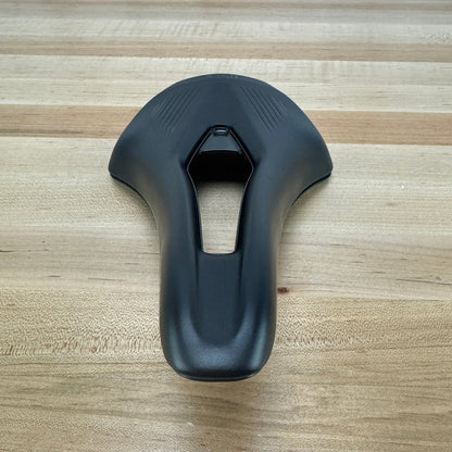 Low Mile! Fizik Vento Argo R1 150mm 7x9mm Carbon Rails Bike Saddle 192g
