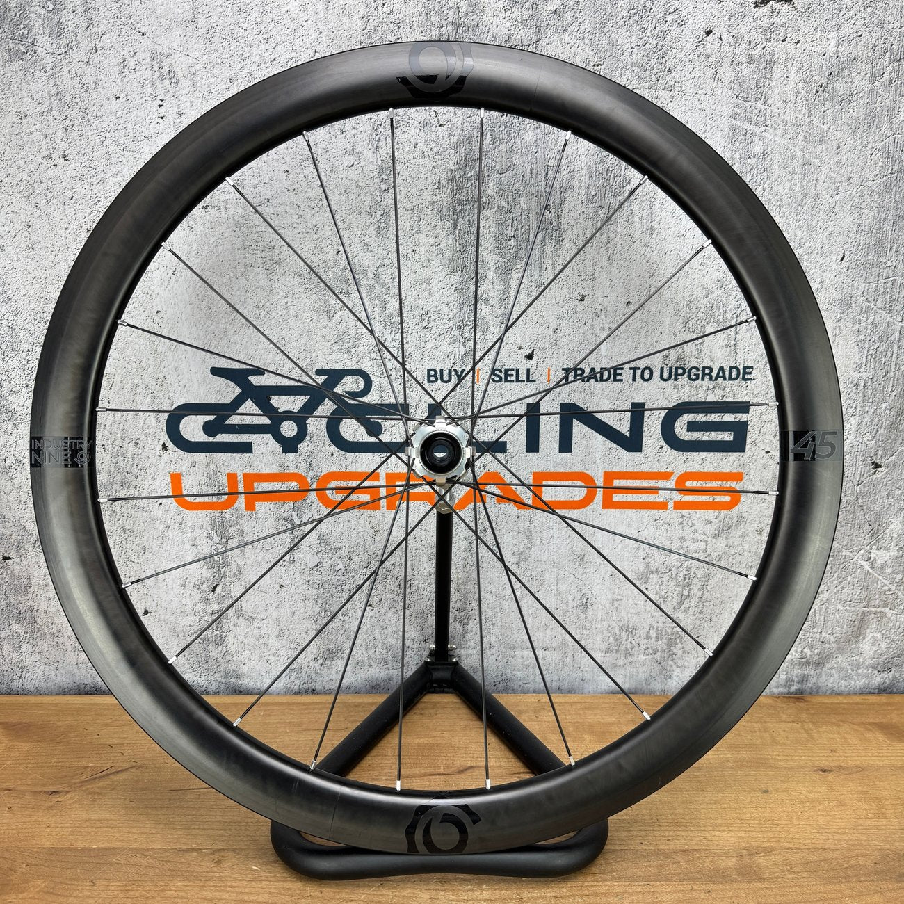 Low Mile! Industry Nine Solix SL 45c 45mm Ceramic Carbon Tubeless Wheelset 1446g