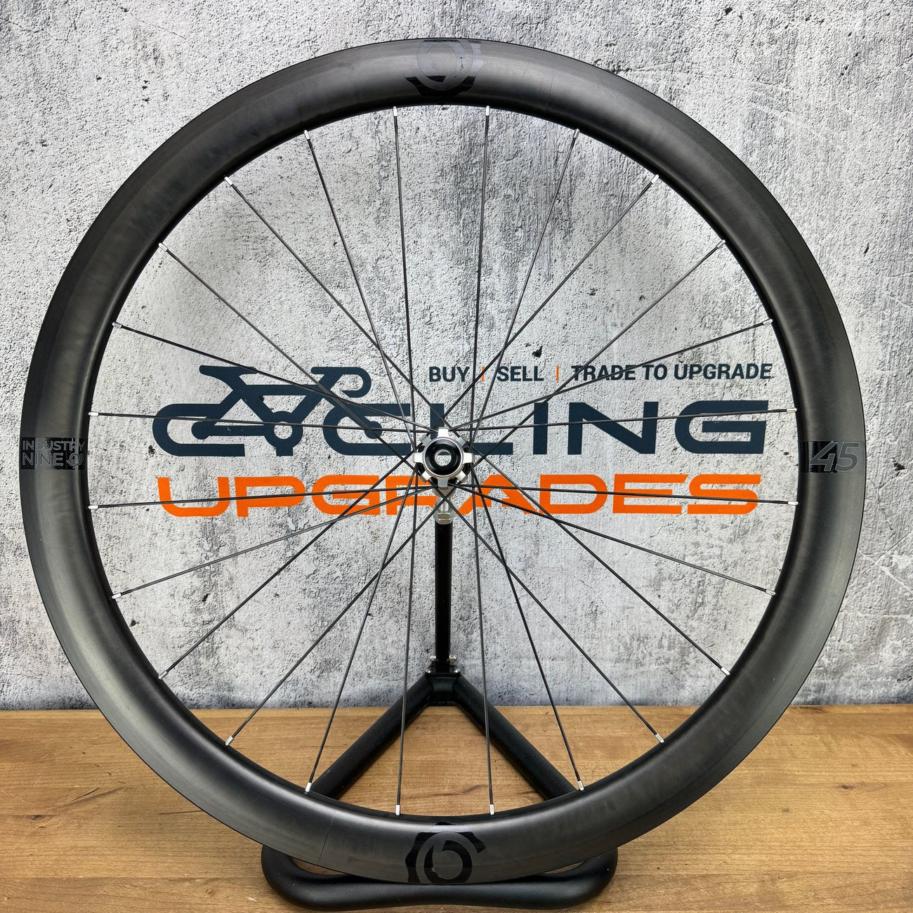 Low Mile! Industry Nine Solix SL 45c 45mm Ceramic Carbon Tubeless Wheelset 1446g