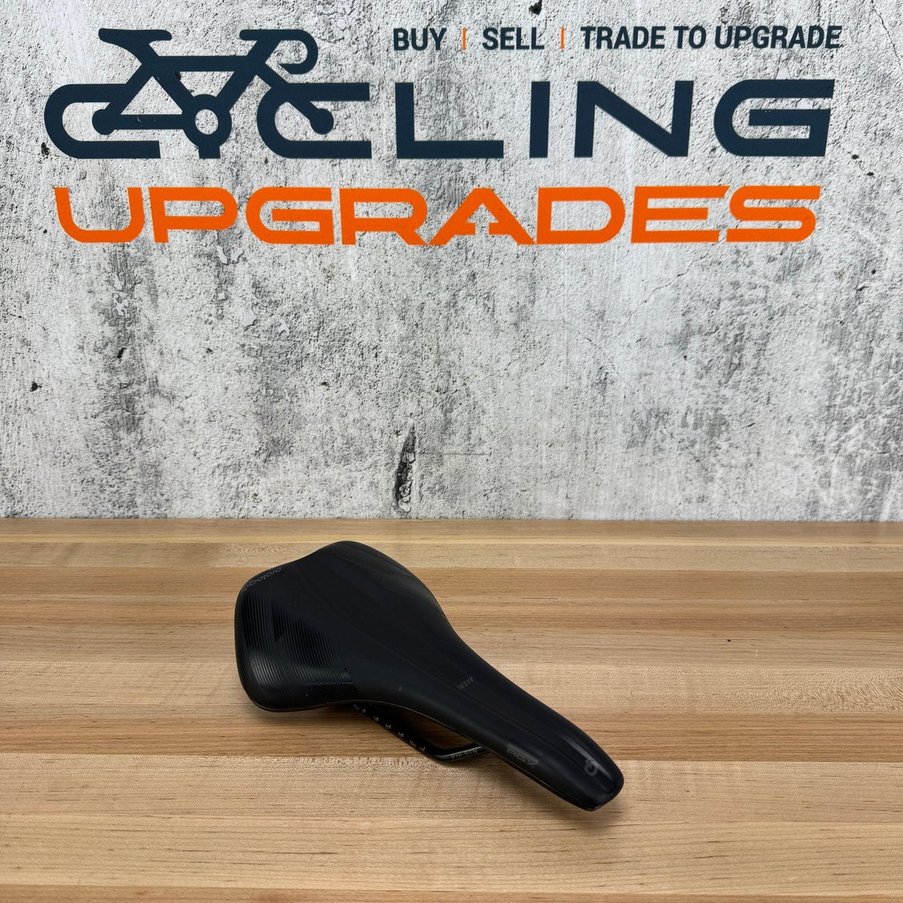 Low Mile! Prologo Akero AGX 150mm 7x7mm Alloy Rails Bike Saddle 276g