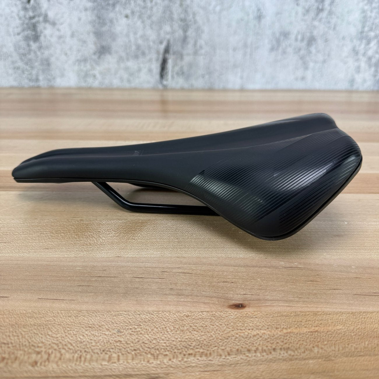 Low Mile! Prologo Akero AGX 150mm 7x7mm Alloy Rails Bike Saddle 276g
