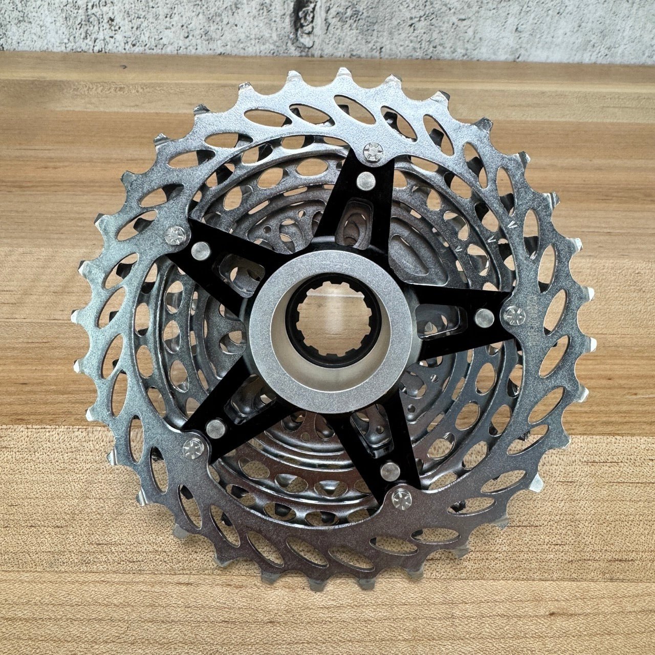 Low Mile! SRAM PG-1130  11-32t Silver "Light Wear" Bike Cassette 322g