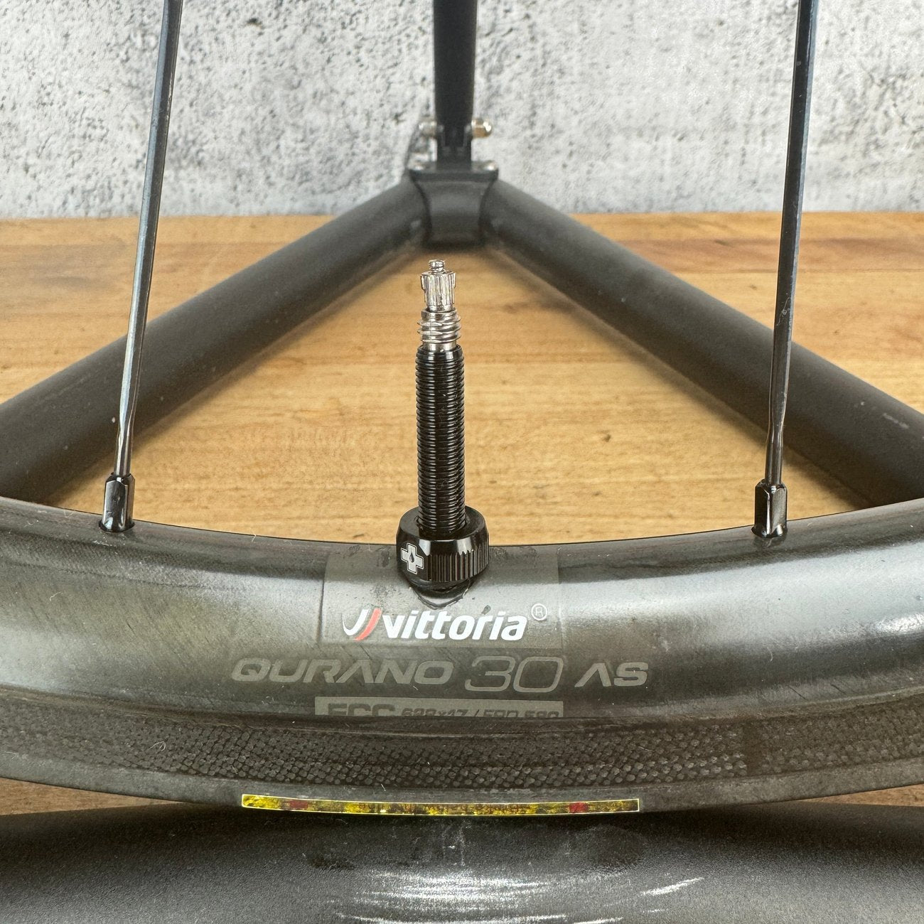 Low Mile! Vittoria Qurano 30 Graphine Plus Tubeless Rim Brake Carbon Wheelset 1502g