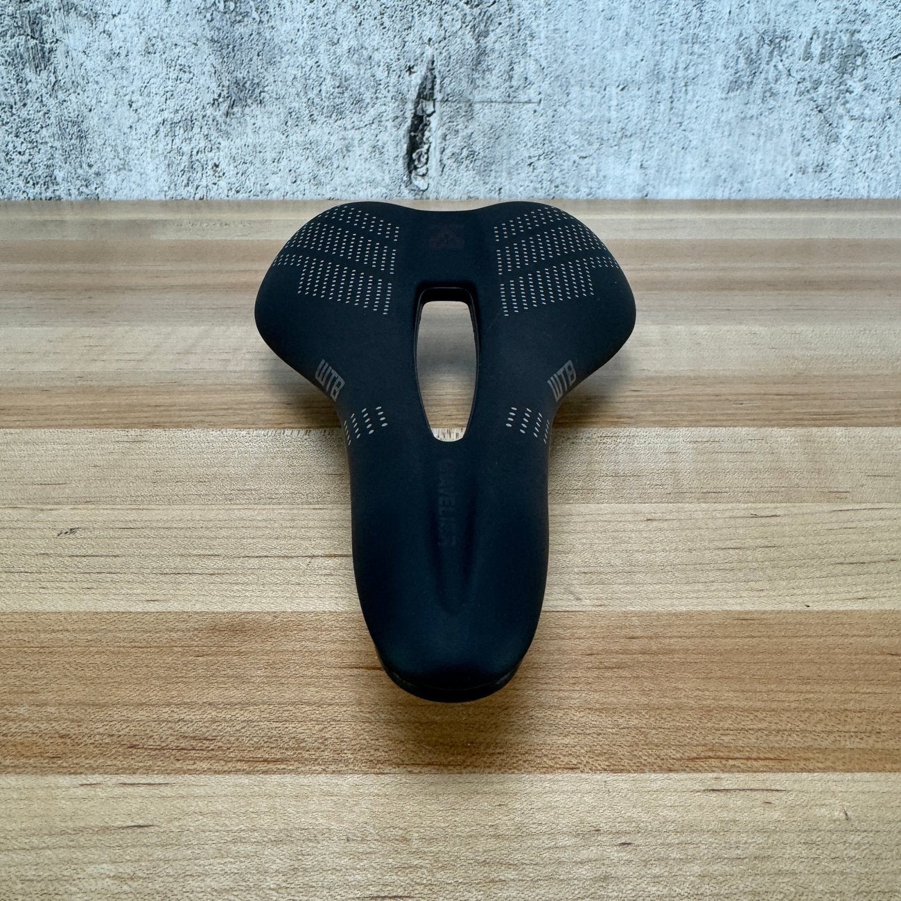 Low Mile! WTB Gravelier 140mm 7x7mm Chromoly Rails Bike Saddle 145g