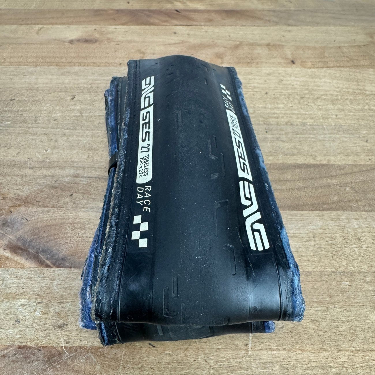 Low Mile! Pair Enve SES Raceday 700c x 27mm Tubeless Bike Tires