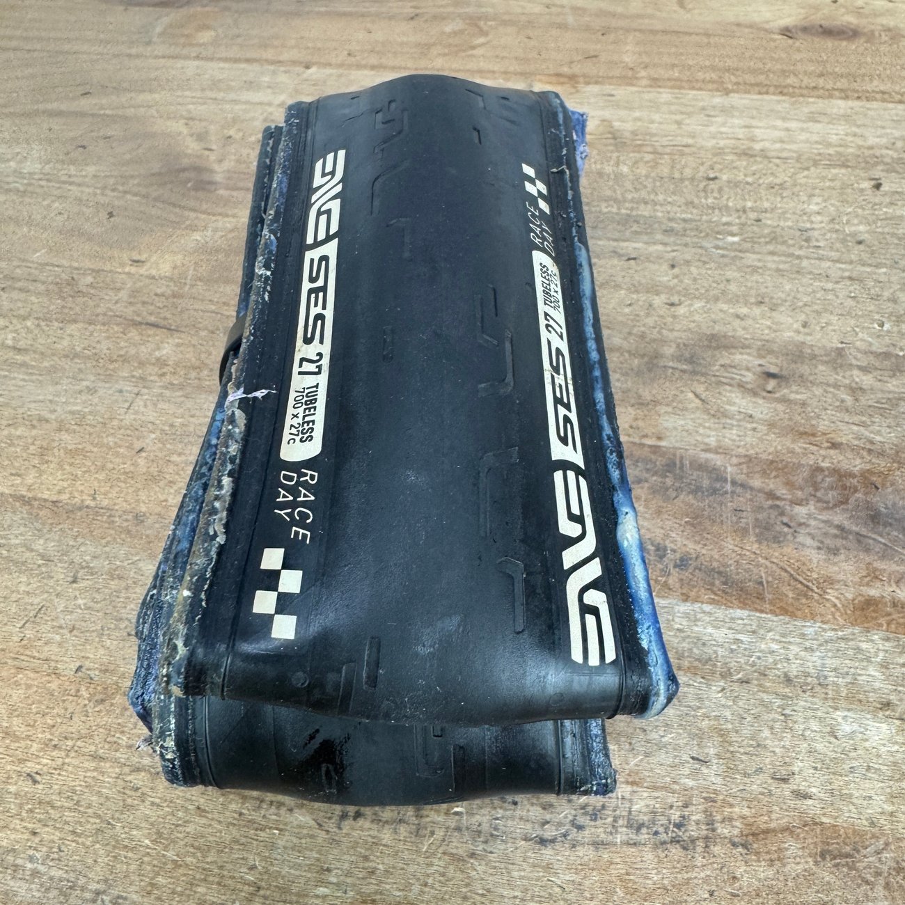 Low Mile! Pair Enve SES Raceday 700c x 27mm Tubeless Bike Tires