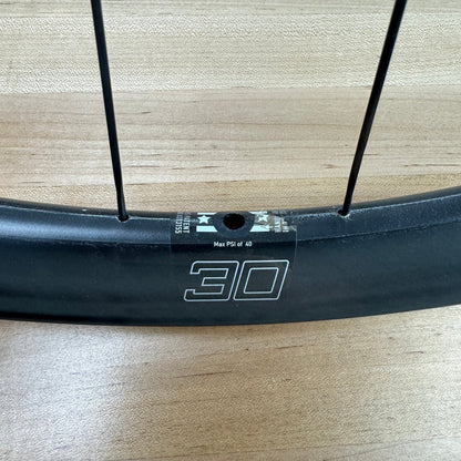 Enve M630 30mm Internal Industry Nine Hydra Hubs MTB 29" Wheelset 1575g
