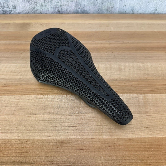 Mint! Fizik Argo Vento Adaptive 00 7x9mm Mobius Carbon Rails 140mm 3D Saddle