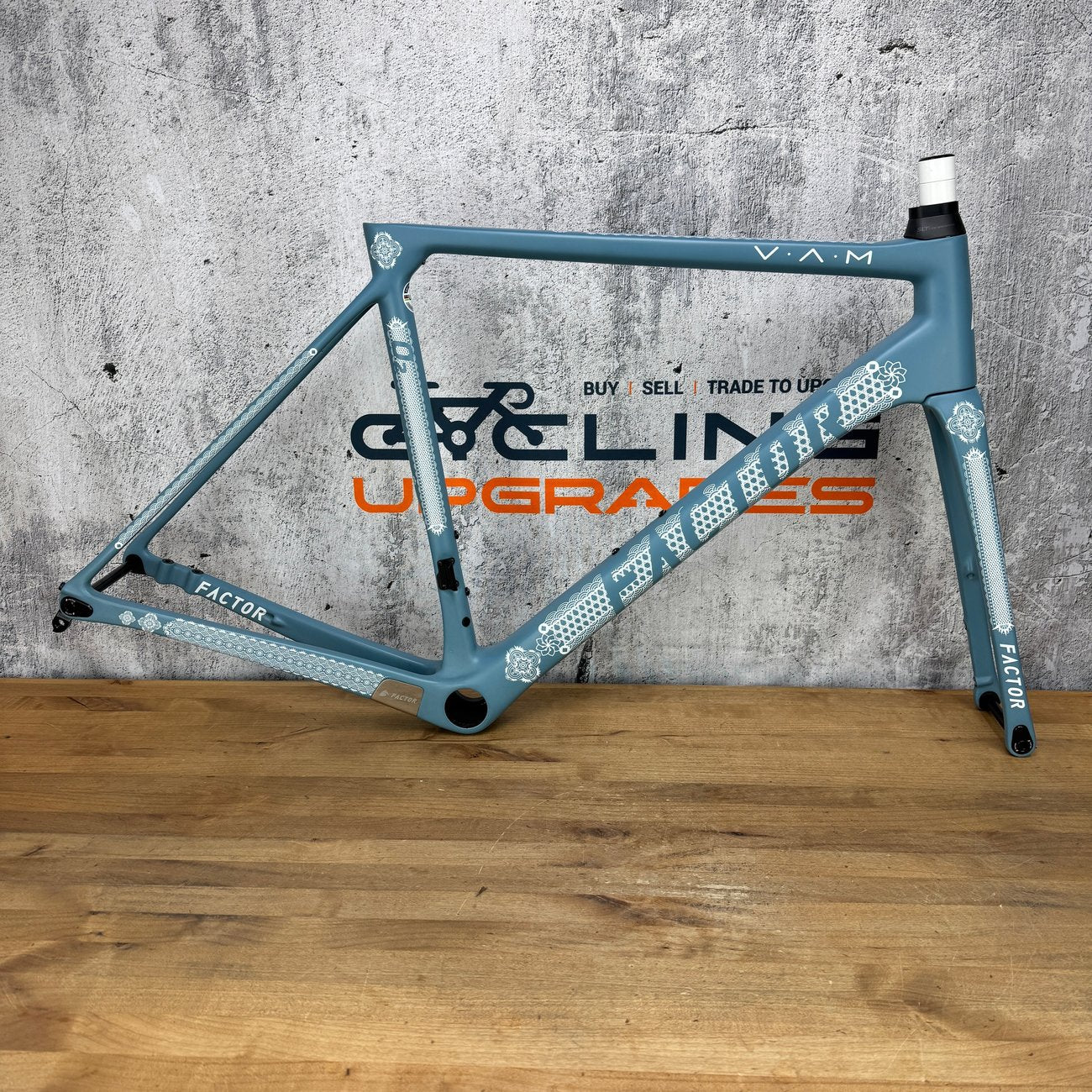 New! 2023 Factor O2 VAM 54cm Carbon Disc Frameset 700c Ornate Azure 1340g