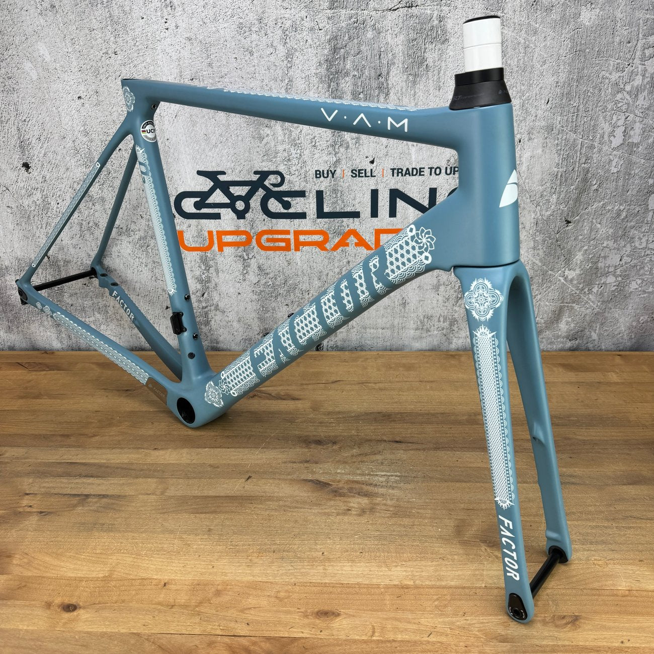 New! 2023 Factor O2 VAM 54cm Carbon Disc Frameset 700c Ornate Azure 1340g