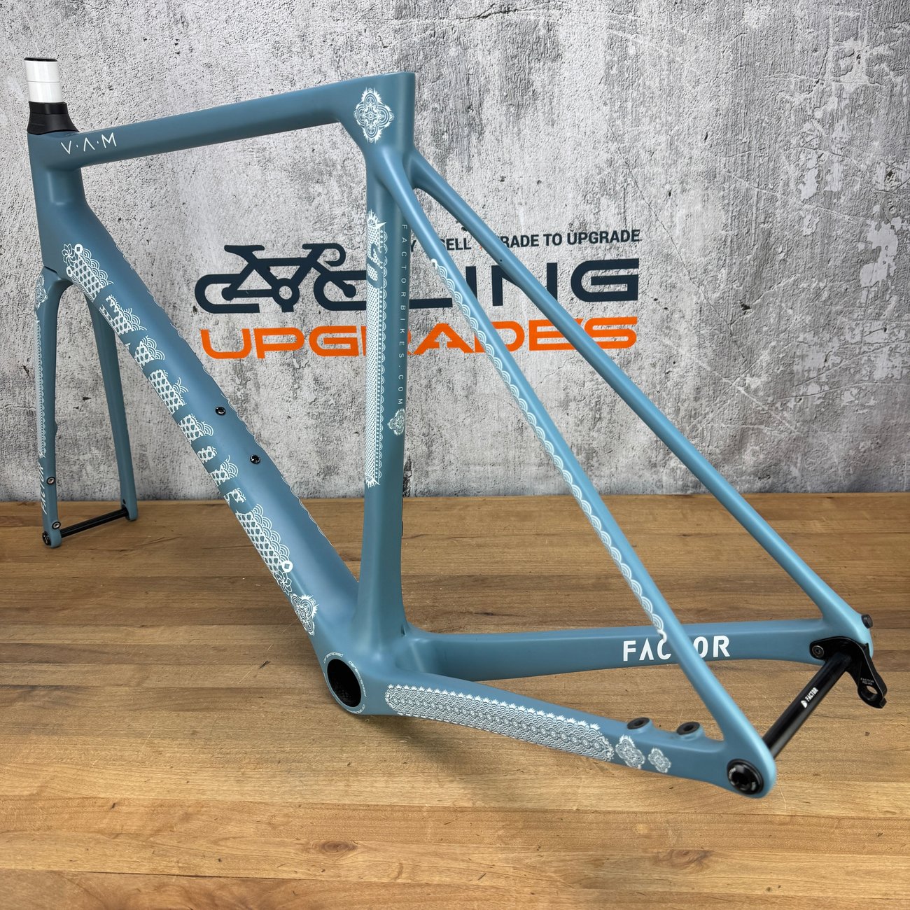 New! 2023 Factor O2 VAM 54cm Carbon Disc Frameset 700c Ornate Azure 1340g