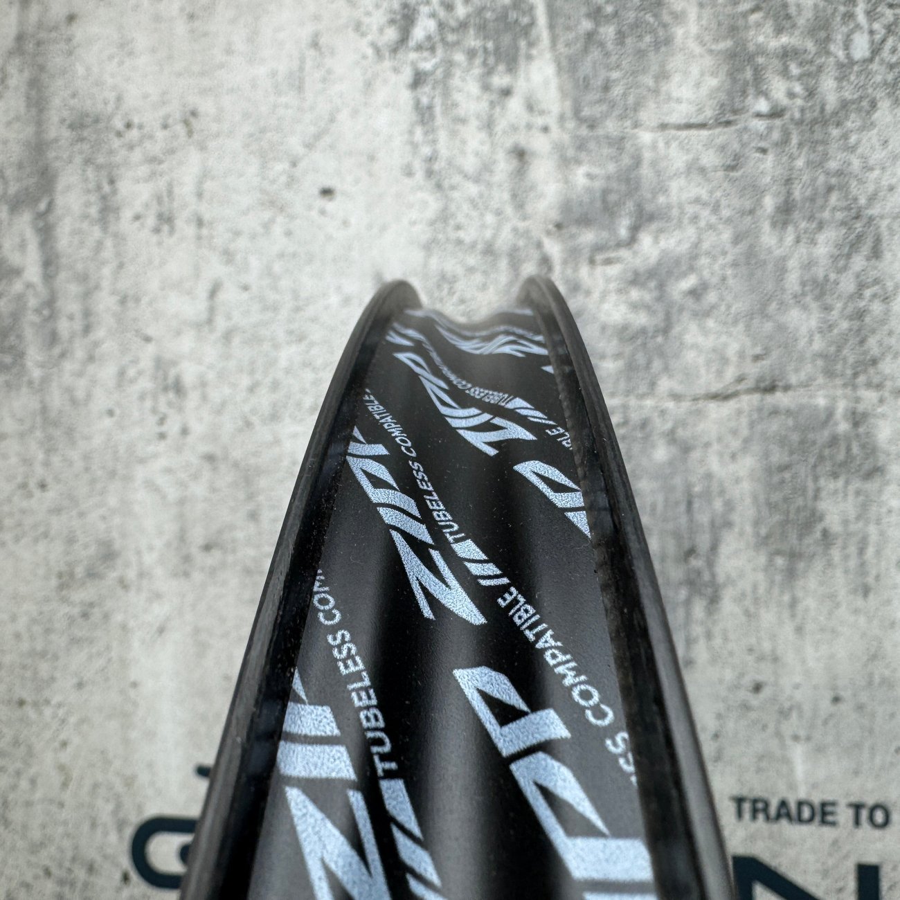 New! 2025 Zipp 353 NSW ZR1 SL Ceramic AXS Carbon Wheelset 1318g MSRP $4300