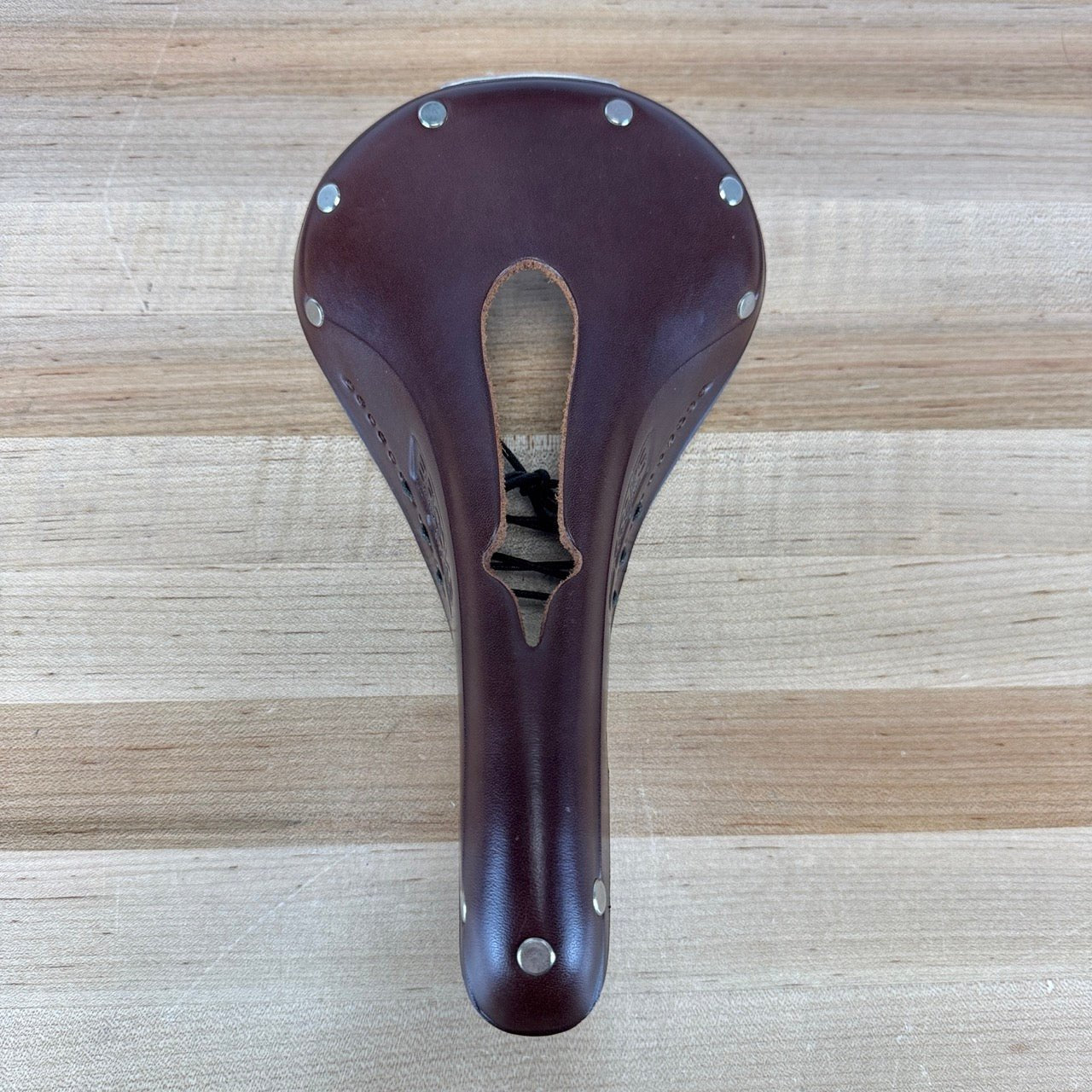 New! Brooks B17 Carved Honey Leather 7x7mm 150mm Saddle 521g MSRP $175