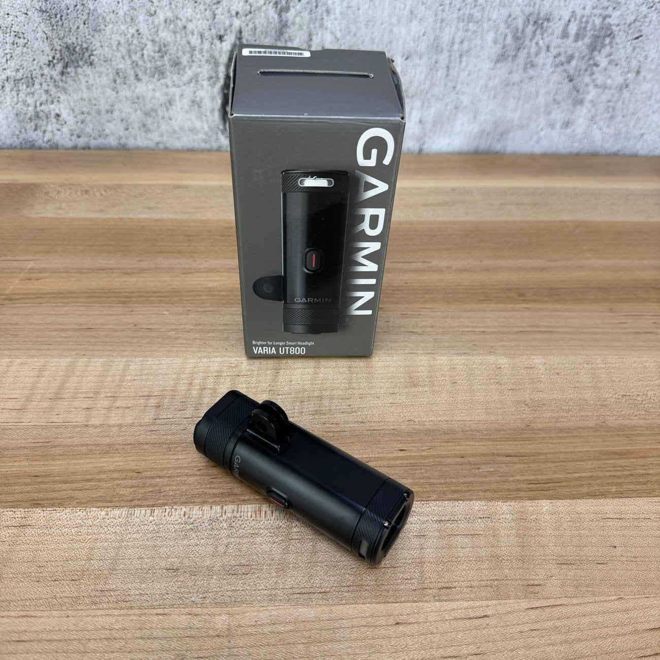 New! Garmin Varia UT800 Smart Bike Headlight MSRP $150