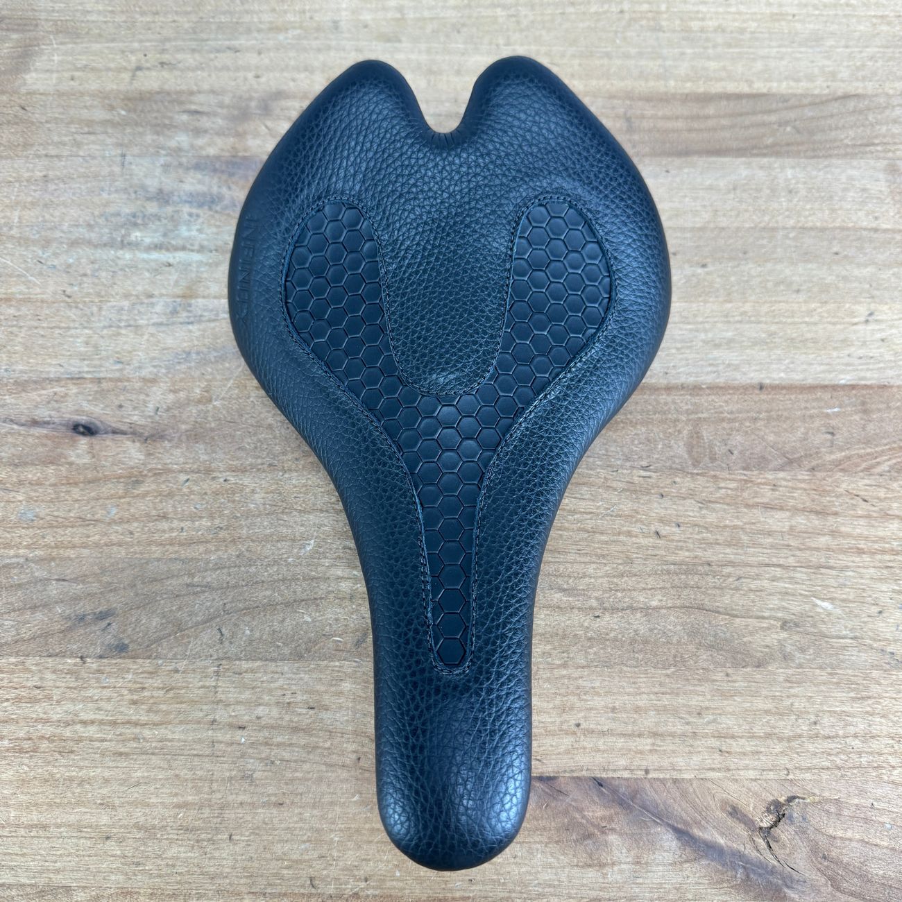 New! Infinity Elite E1X Black Leather 7x7mm Stainless Rails Comfort Bike Saddle