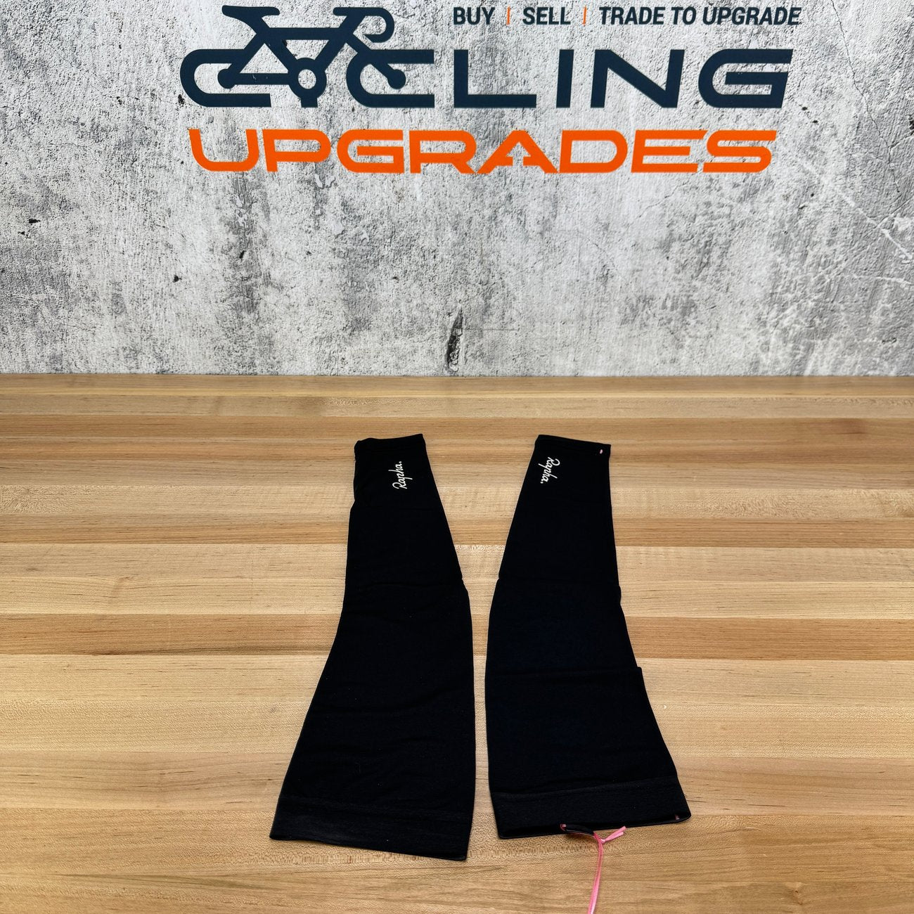New! Rapha Medium Black Cycling Arm Screens MSRP $85