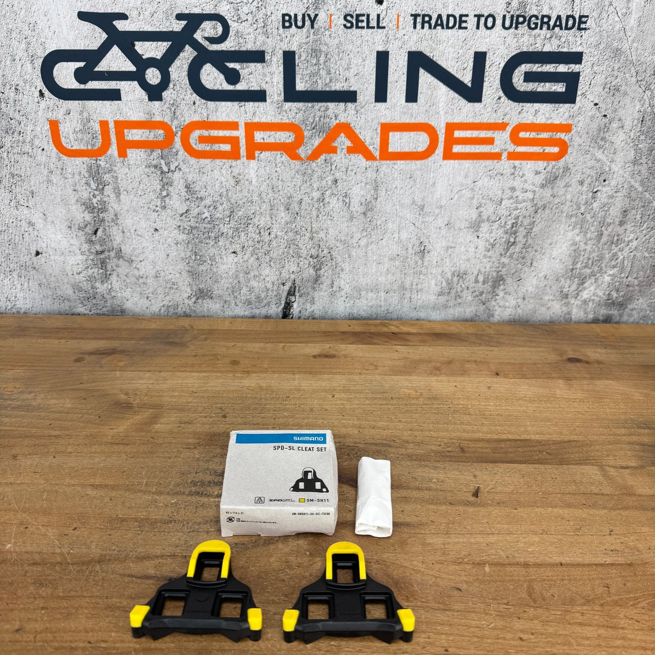 New! Shimano SH11 SPD-SL Cleats Set for Road Pedals Yellow 6 Degree Float 3-Bolt
