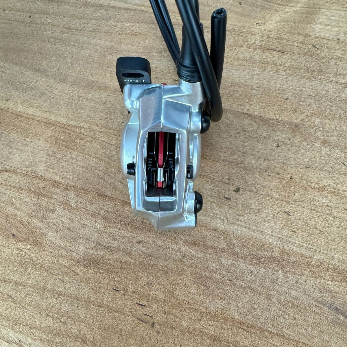 New! SRAM Red AXS E1 Flat-Mount Two-Piece Hydraulic Disc Brake Calipers w/ Lines