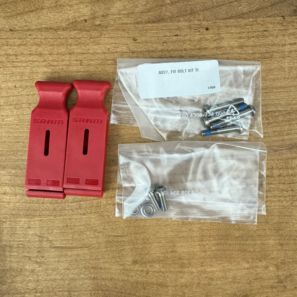 New! SRAM Red AXS E1 Flat-Mount Two-Piece Hydraulic Disc Brake Calipers w/ Lines