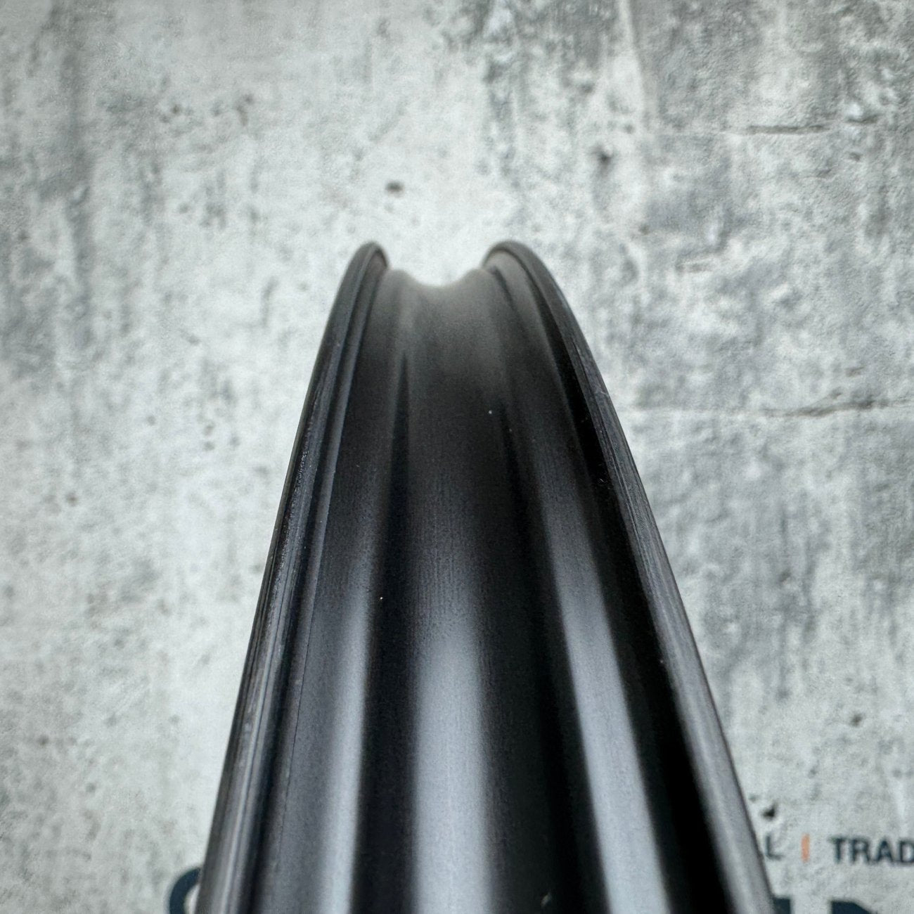 New! Black Inc 28 | 33 Carbon Tubeless Disc Wheelset 700c Ceramicspeed 1190g