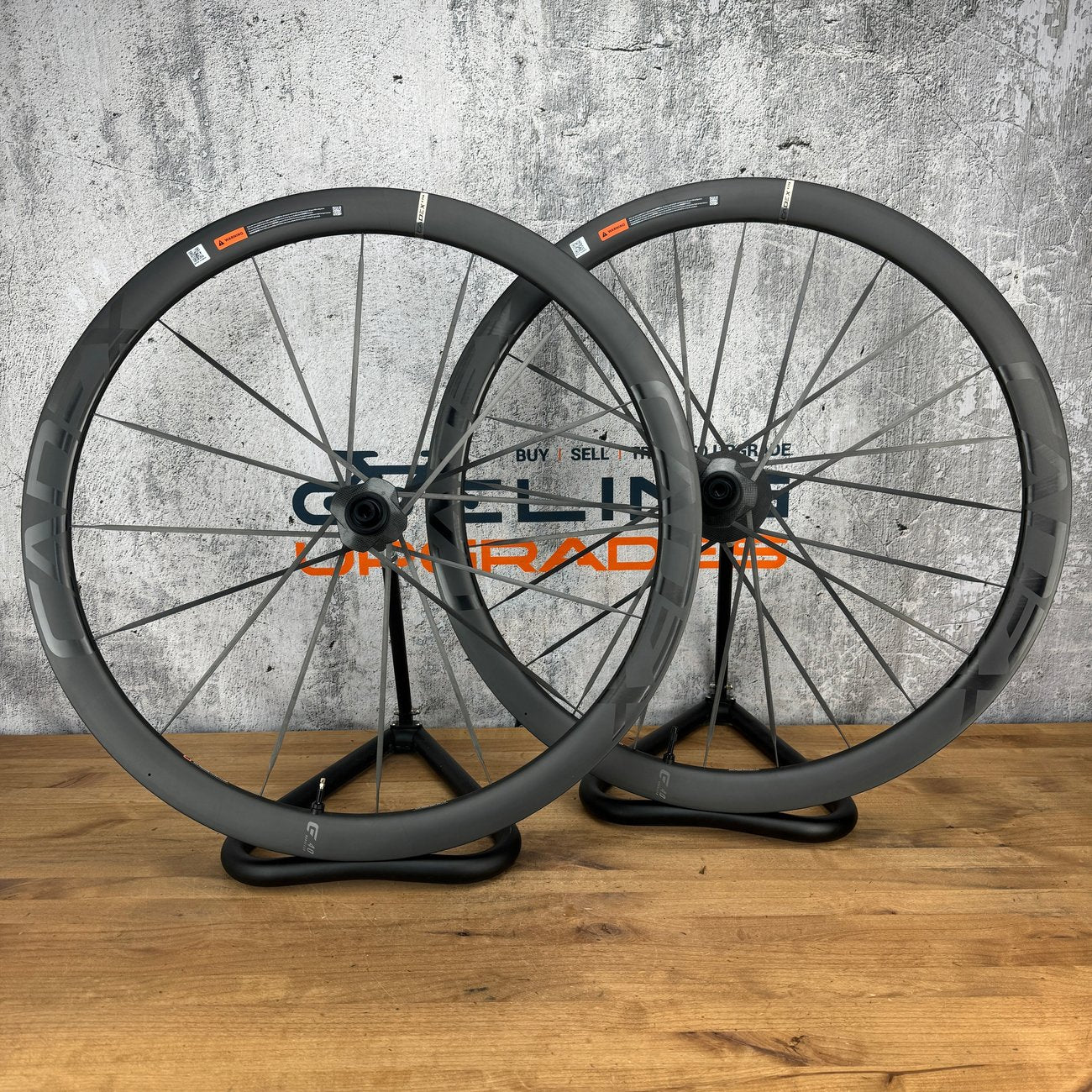 New! Cadex Max 40 Carbon Tubeless Disc Brake Wheelset 700c Ceramic