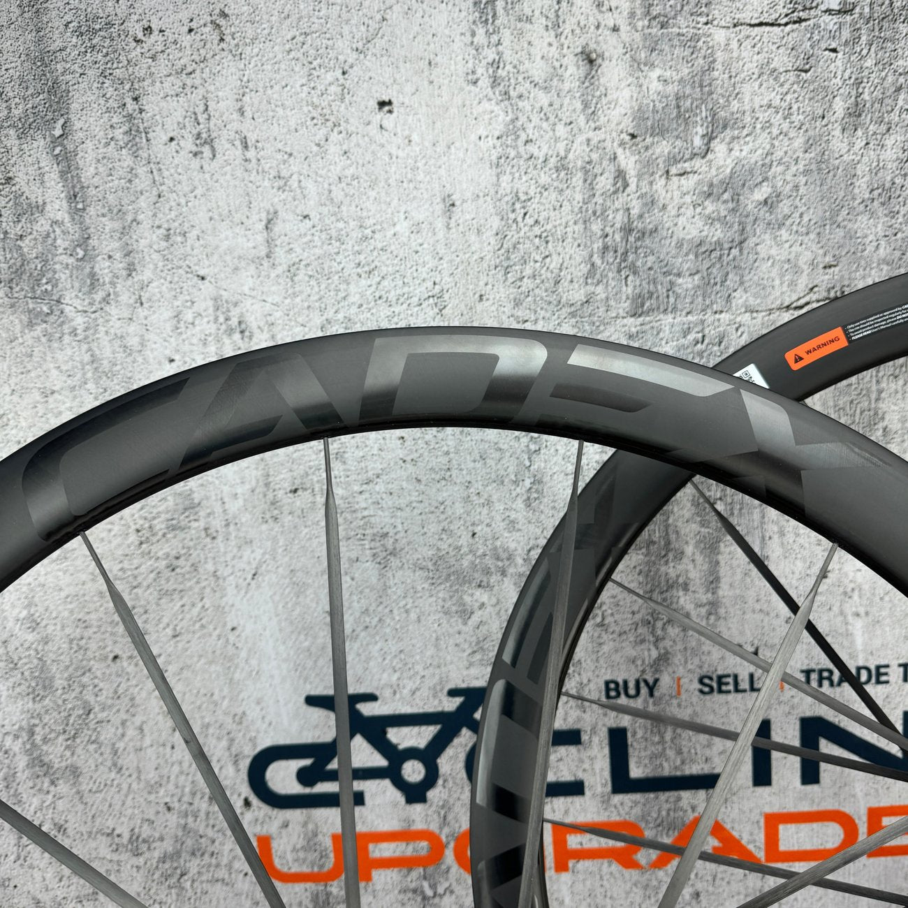 New! Cadex Max 40 Carbon Tubeless Disc Brake Wheelset 700c Ceramic