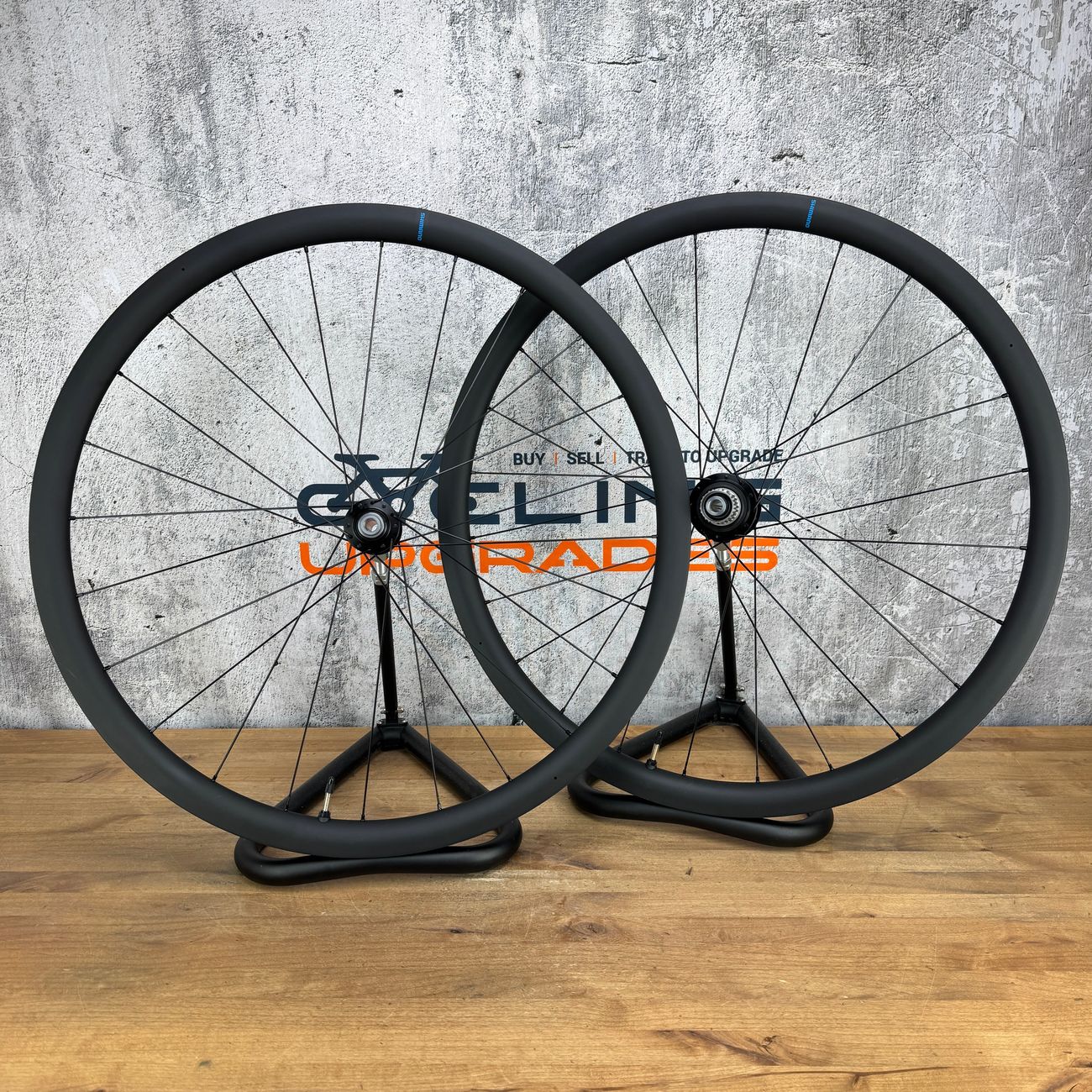 carbon gravel bike wheels New! Shimano C32 GRX WH-RX880 Carbon Tubeless Gravel Wheelset 700c 141 –  CyclingUpgrades.com