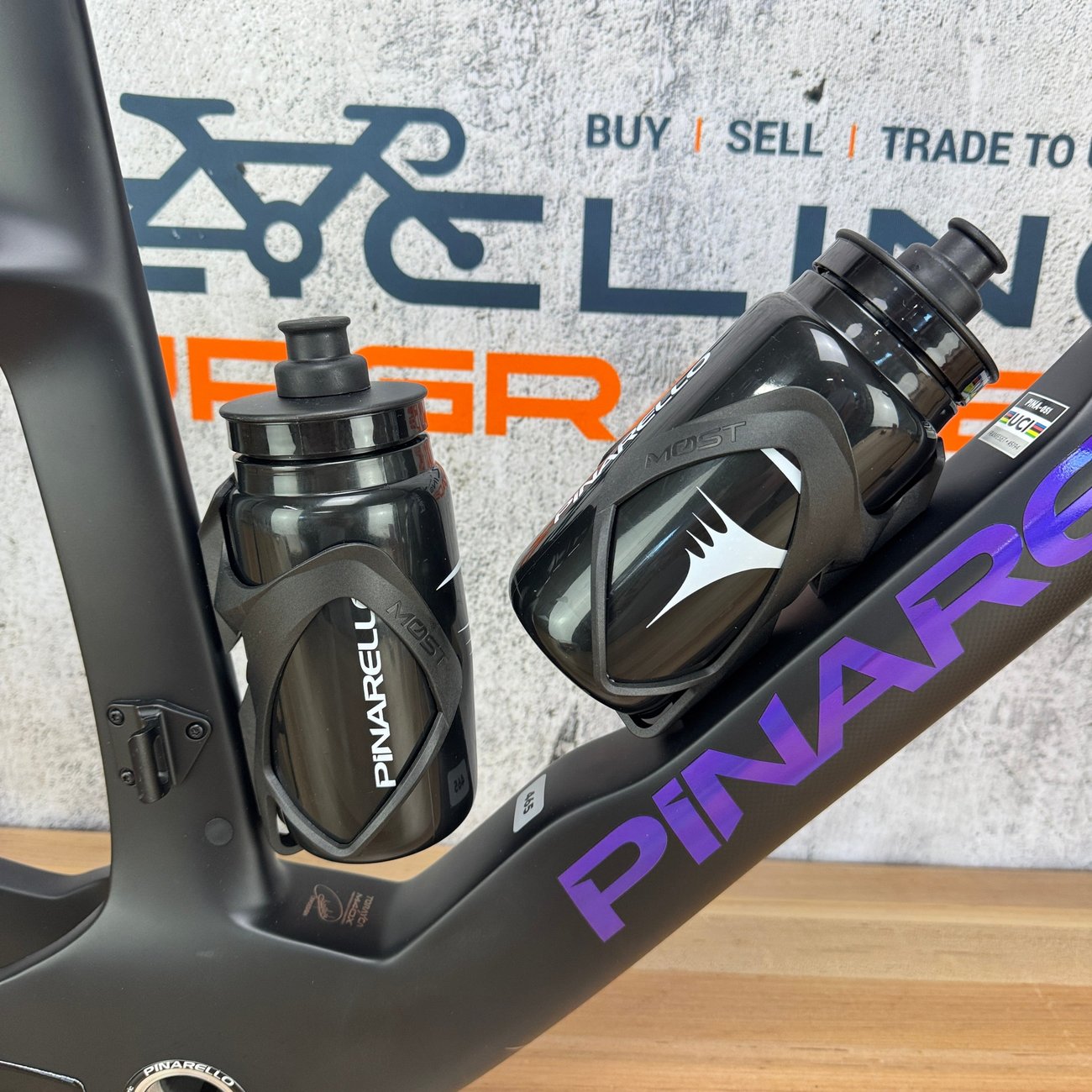 Low Mile! Pinarello Dogma F ES Tissot Size 465 (51.5cm TT) Carbon Disc Frameset